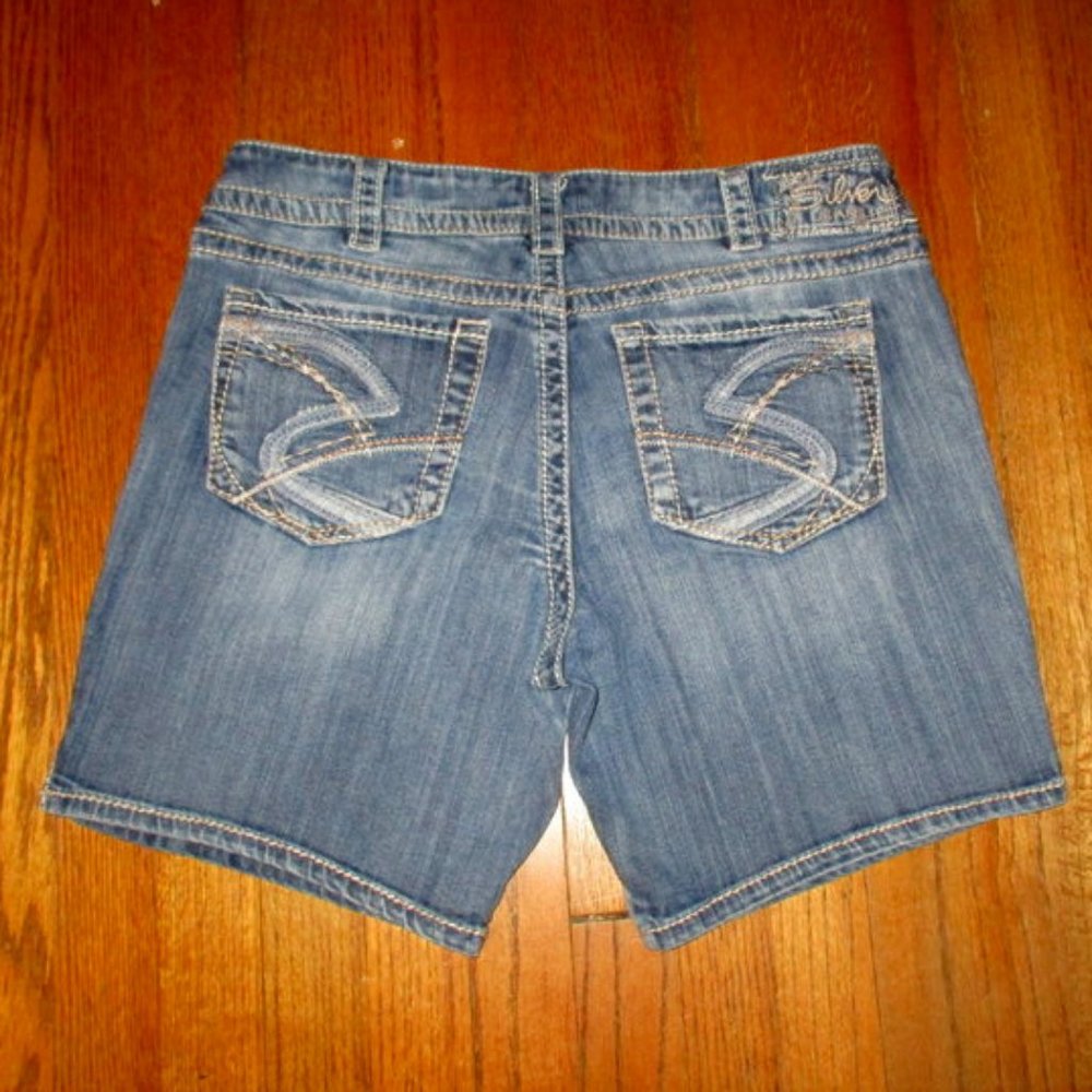 SILVER JEANS Suki Short Mid- Rise Women Plus Sz 34